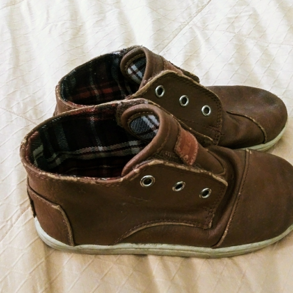 Toddler Toms shoes